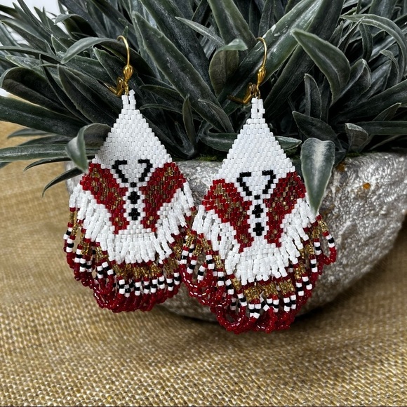 Gorgeous Seed Bead Native American Style Pierced Earrings Butterfly Maroon Gold - Picture 4 of 8